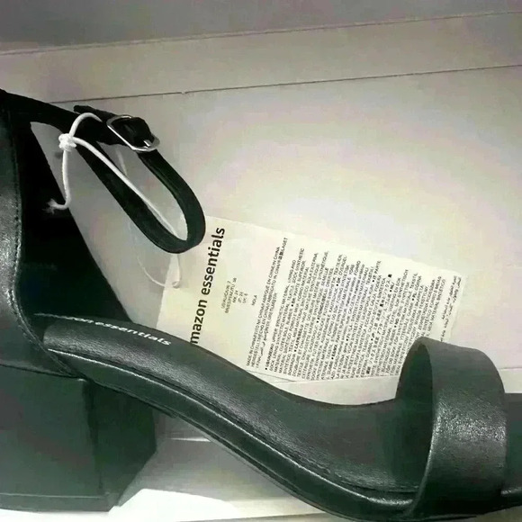 Amazon Women’s Essential  Two Strap Sandals - Picture 1 of 3